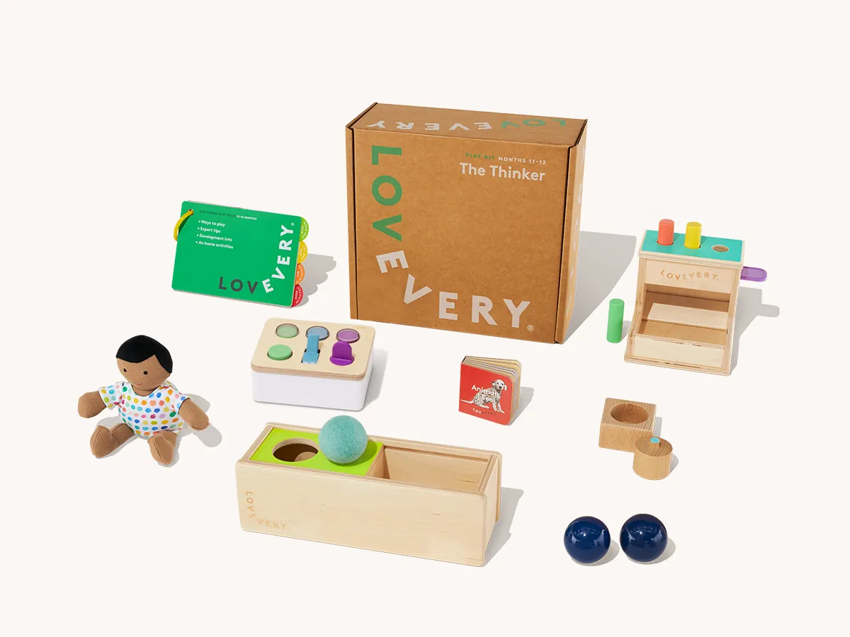 Lovevery Das Denker-Set Lernspielset Deutsch Puppe hell