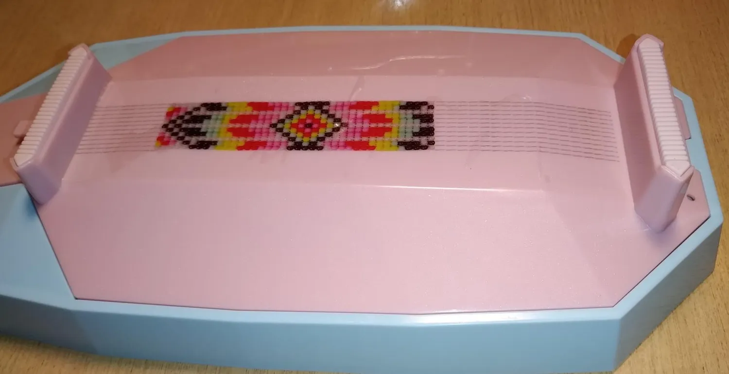 BUKI Be Teens BE001 Webrahmen Perlenarmbänder Set 15 Stück