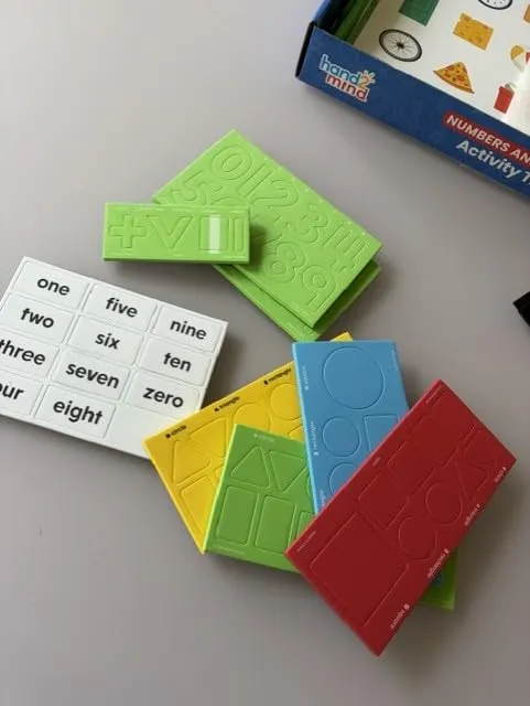 Learning Resources Zahlen & Formen Tablett Magnetspiel Vorschule