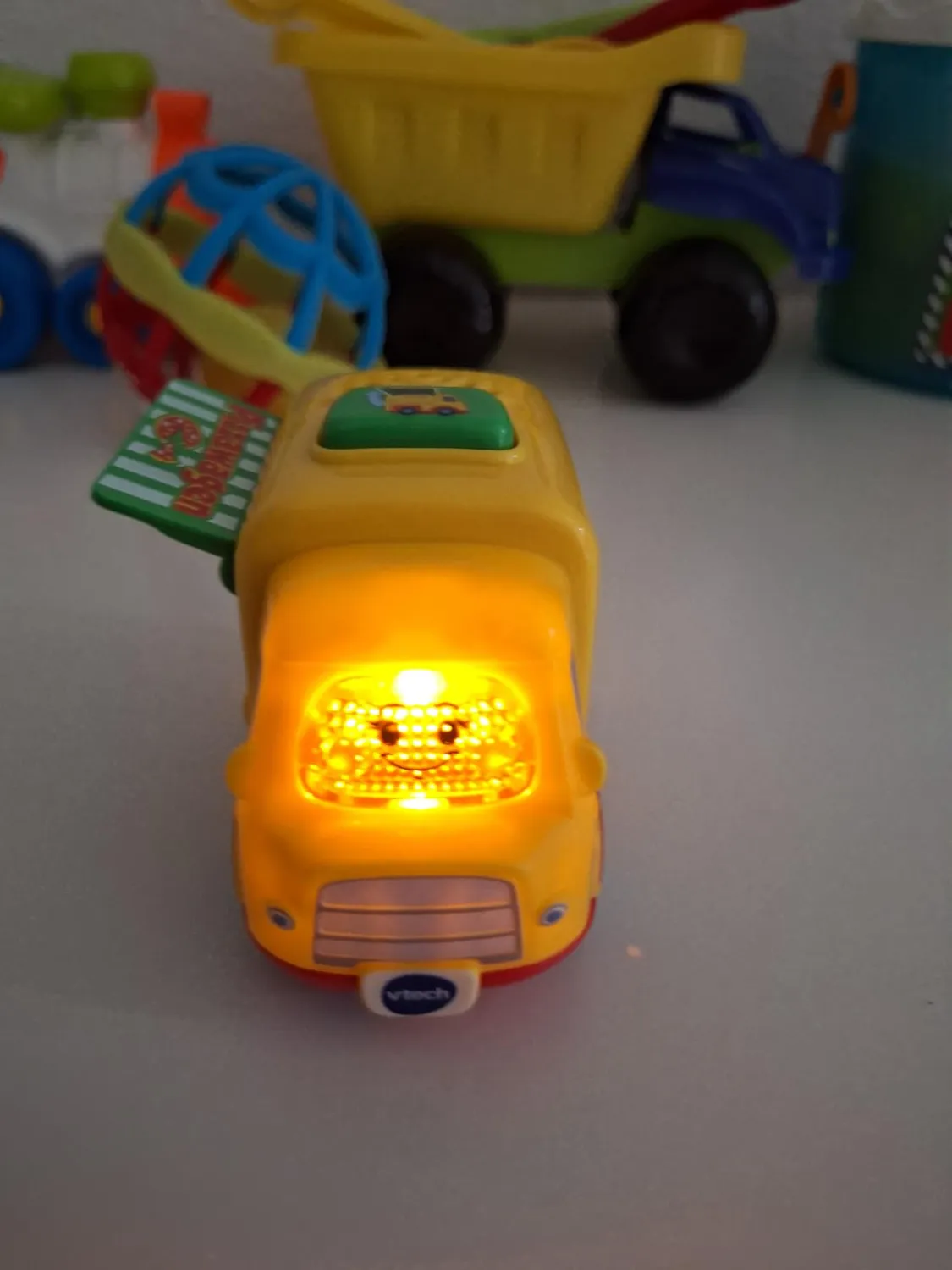 VTech Tut Tut Baby Flitzer Pizzawagen Spielzeugauto ab 1 Jahr