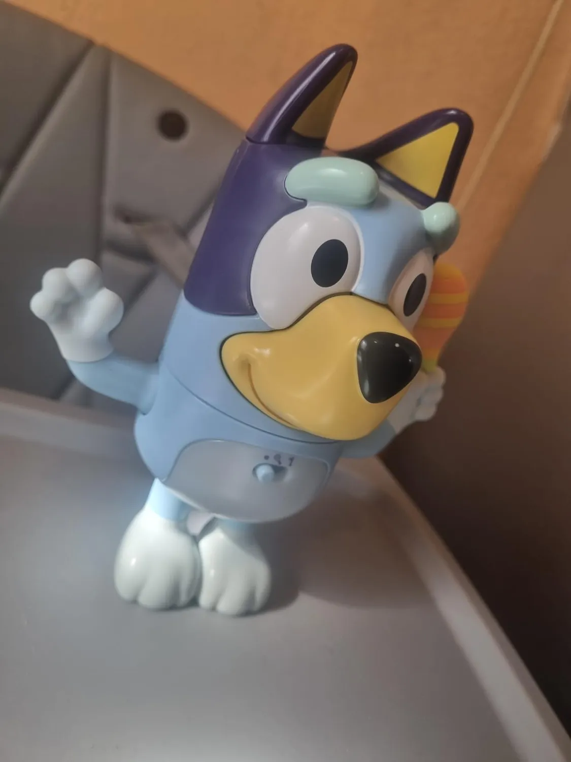 VTech Tanz mit Bluey Figur 17 cm französisch